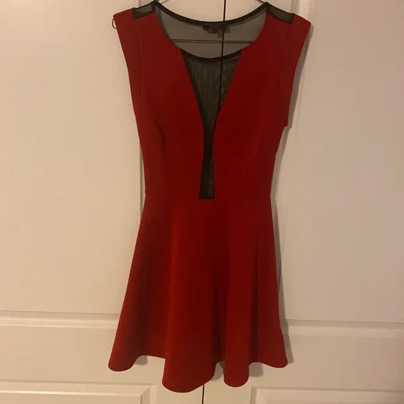 Guess dress size small - Picture 2 of 2
